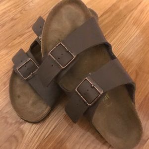New brown Birkenstock sandals 9.5